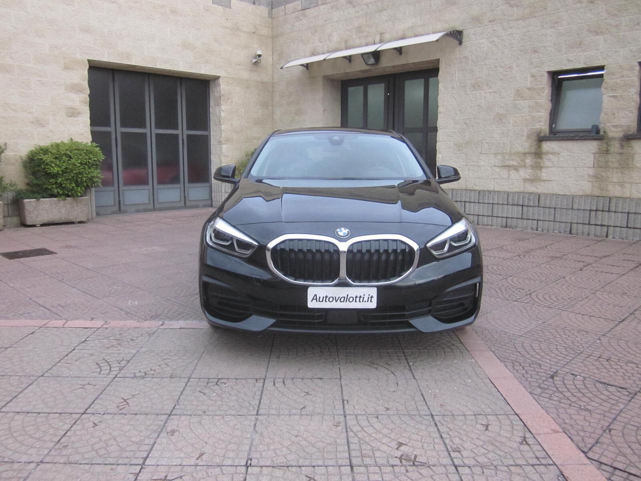 Bmw 116d 5p. Business Advantage