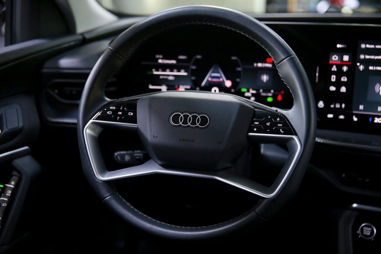 Audi Q5 Business TDI quattro 204 cv mhev+ S tronic
