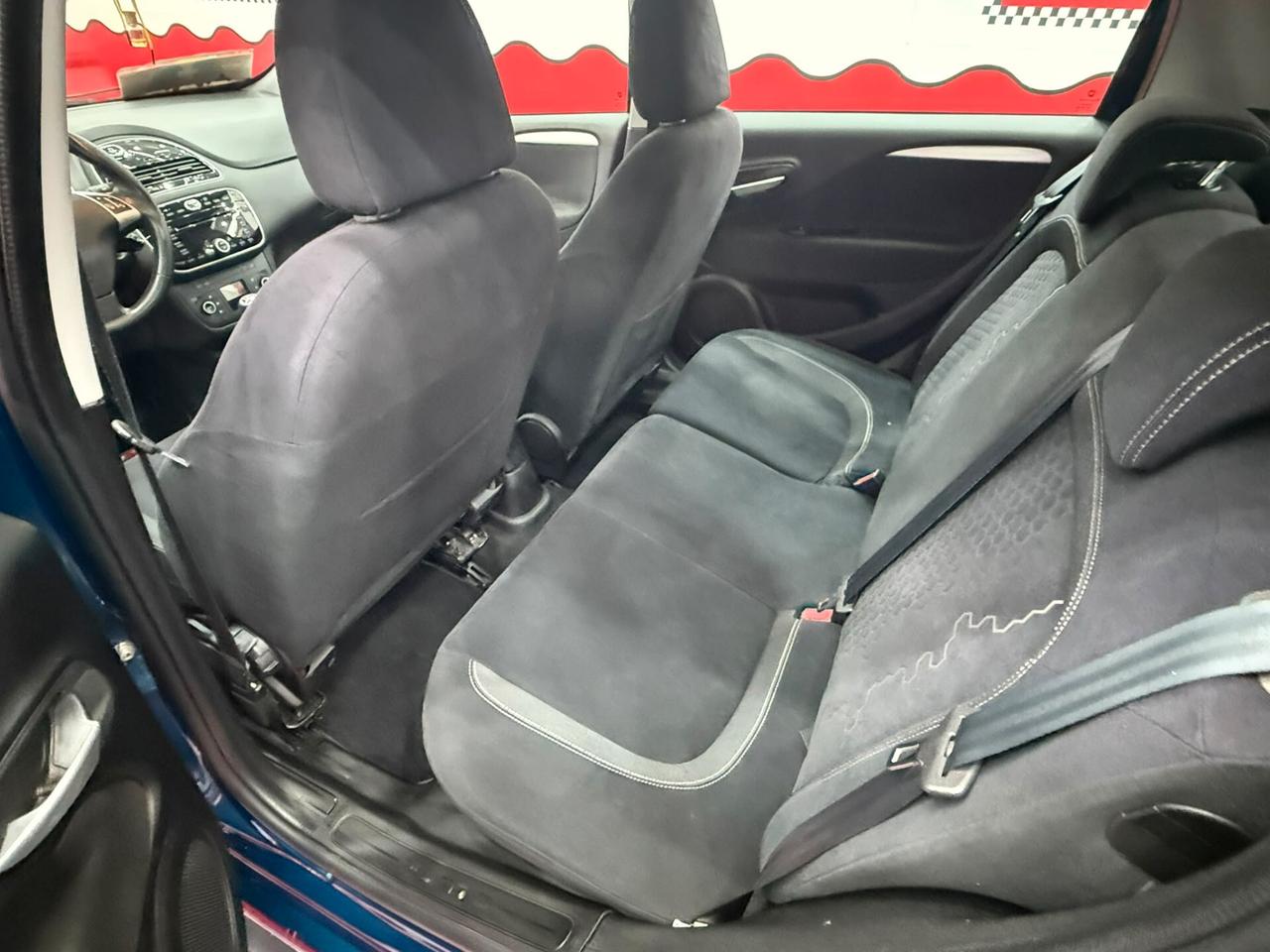 Fiat Punto 1.3 MJT 75cv Virgin Radio - 2012