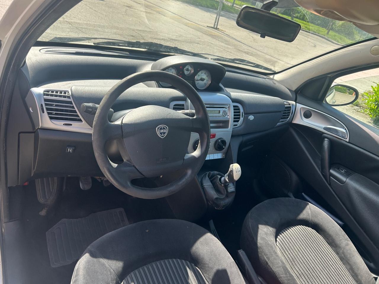 Lancia Ypsilon 1.2 cc Ecochic GPL scadenza 2030