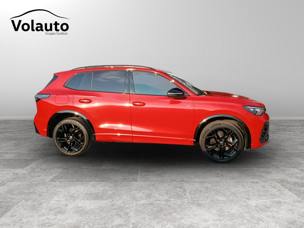 VOLKSWAGEN Tiguan III 2024 - Tiguan 2.0 tdi R-Line 4motion 193cv dsg