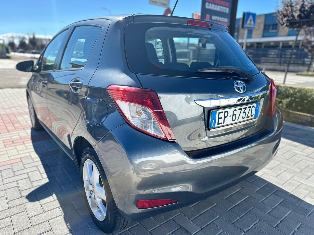 Toyota Yaris 1.0 5P OK NEOPATENTATI Lounge