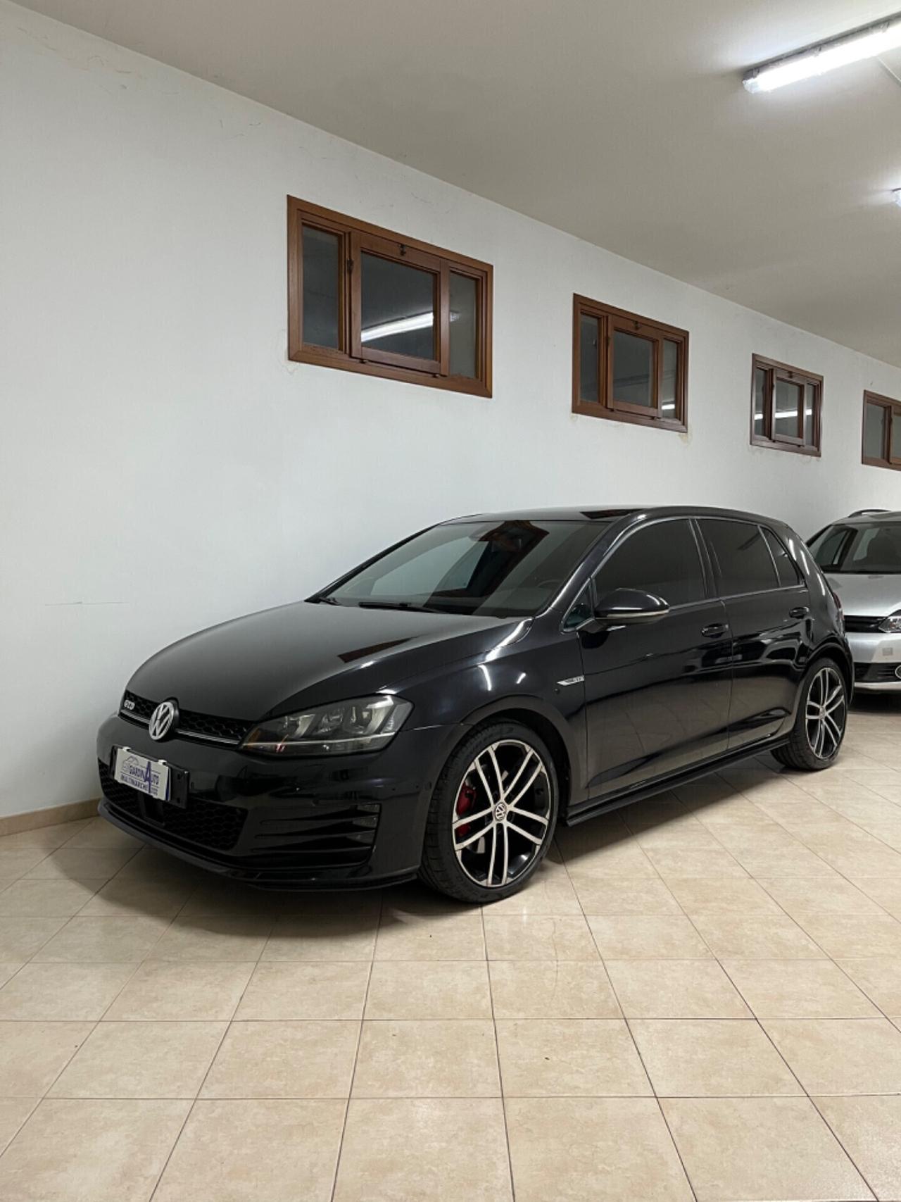 Volkswagen Golf GTD 2.0 TDI DSG