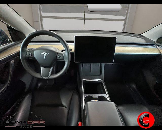 TESLA Model Y RWD