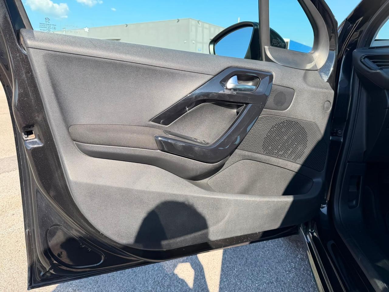 Peugeot 208 150000 KM GARANZIA 12 MESI