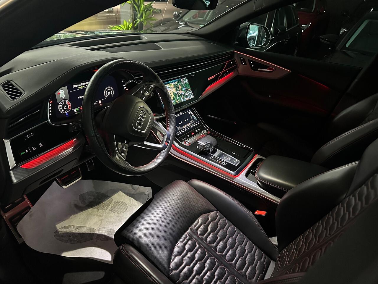 Audi Q8 RS TFSI V8 quattro tiptronic