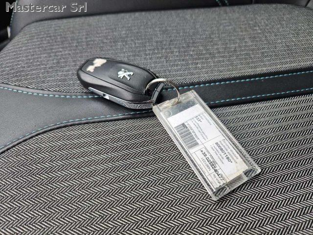 PEUGEOT 5008 5008 II 2021 1.5 bluehdi Allure Navi - GP599AL