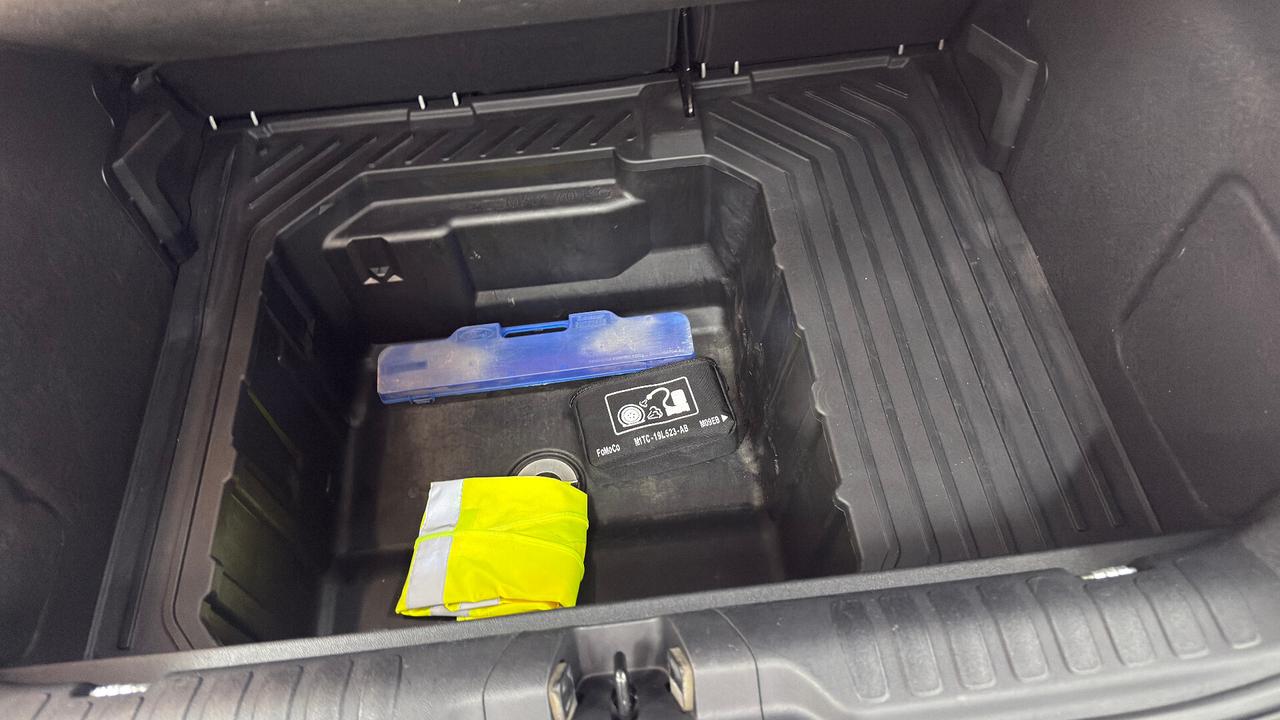 Ford Puma 1.0 EcoBoost Hybrid 125 CV S&S ST-Line Aziendale