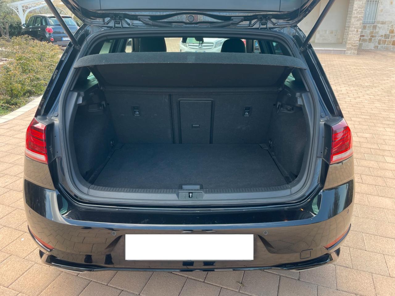 Volkswagen Golf 1.6 TDI 116 SPORT "R LINE" FINANZIABILE