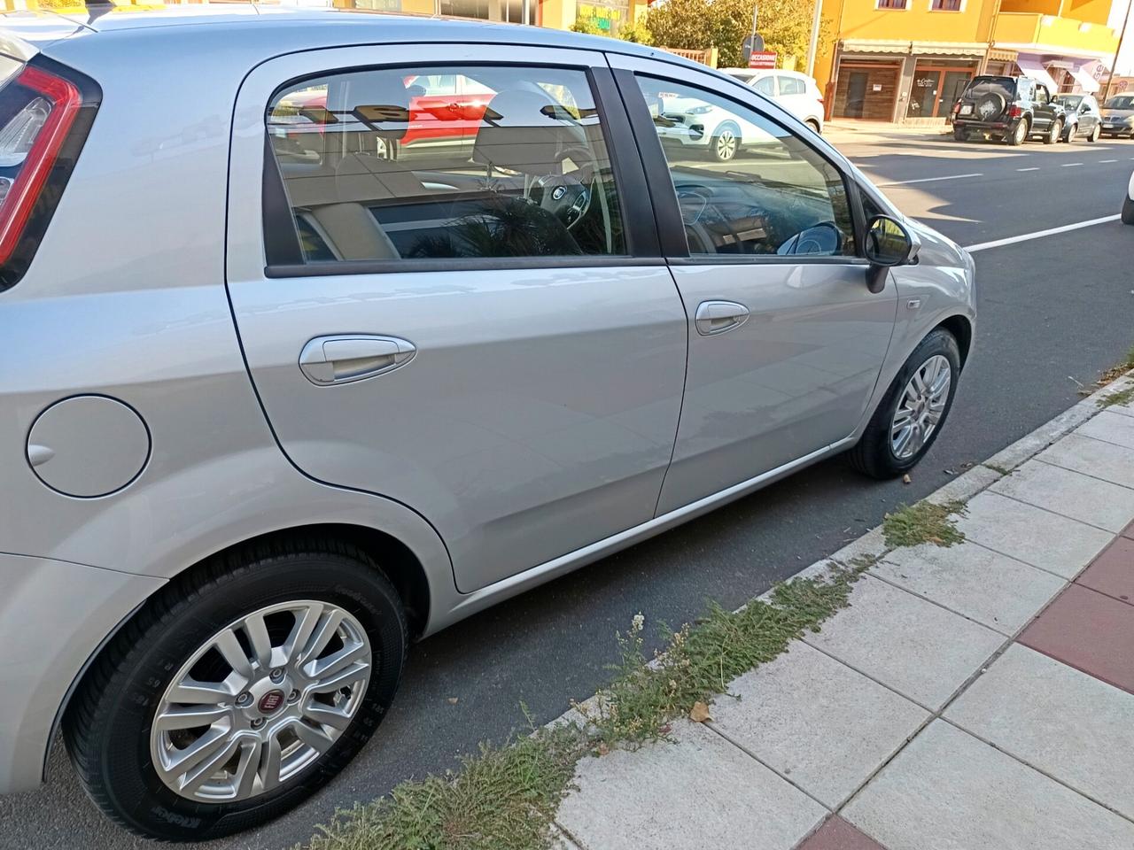 Fiat Punto 1.3 MJT II 75 CV 5 porte Lounge