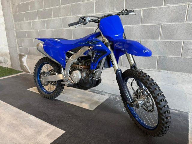 YAMAHA YZ 250 F blu (57 ore di utilizzo)