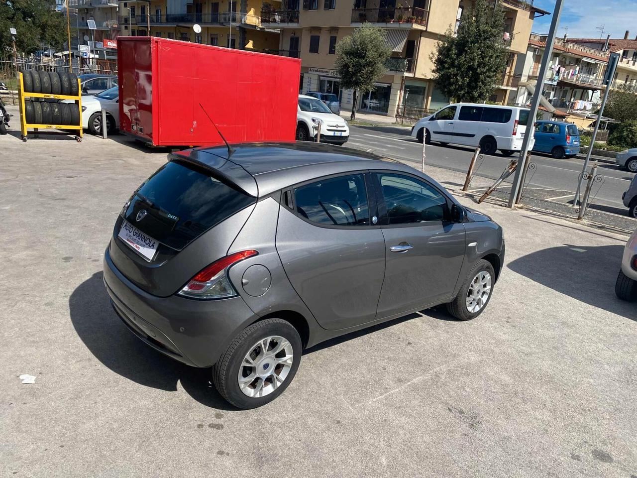Lancia Ypsilon 0.9 TwinAir Ecochic KM 58000 Nuova