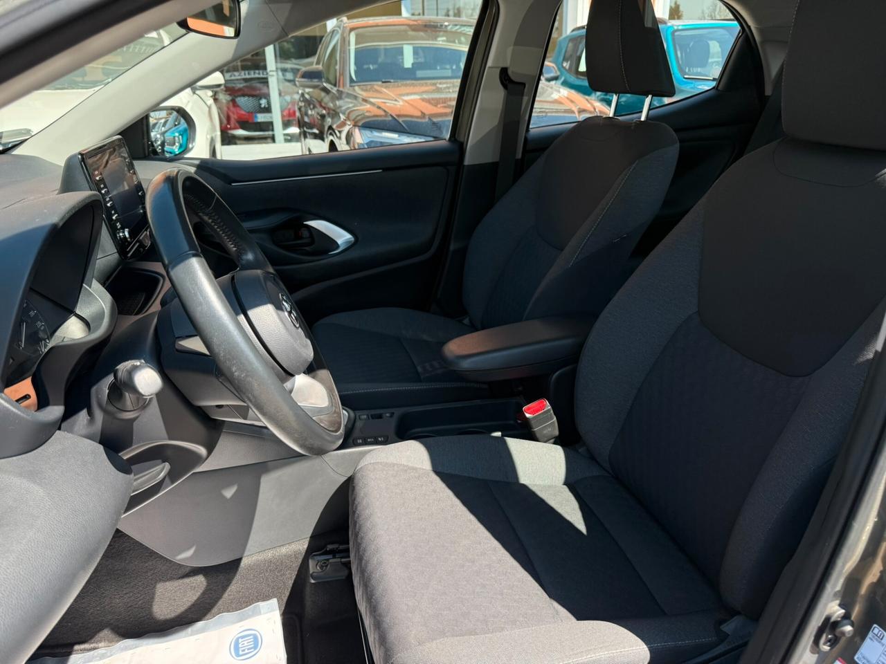 Toyota Yaris 1.5 Hybrid 92CV Automatic - 2021