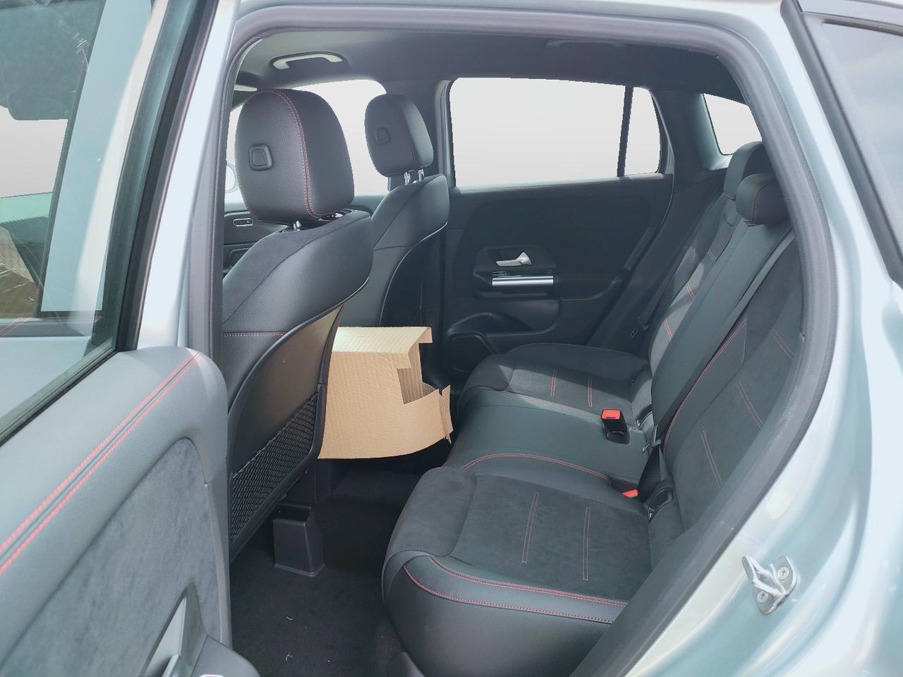 Mercedes-Benz GLA 200 d automatic