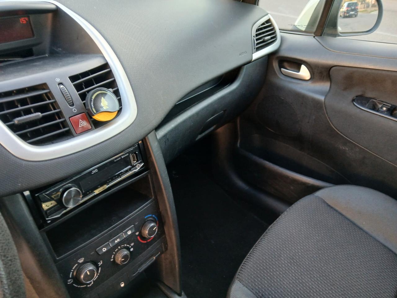 Peugeot 207 1.4 75CV 5p. ECO GPL Per Neopatentati