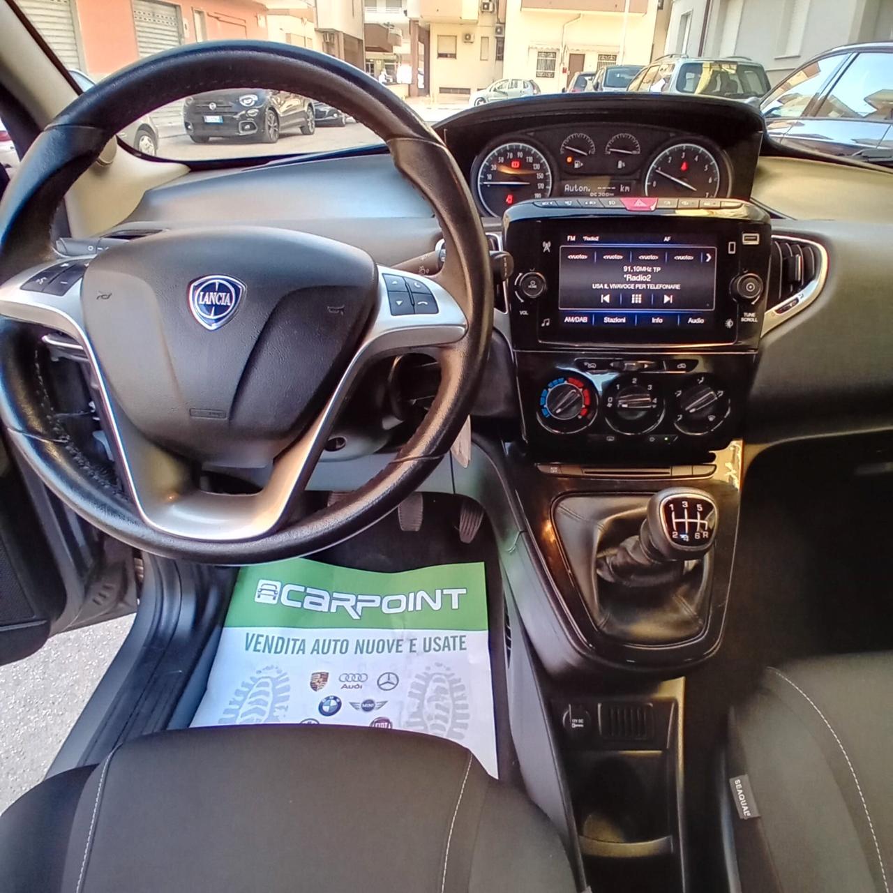 Lancia Ypsilon 1.0 FireFly 5 porte S&S Hybrid Ecochic Silver