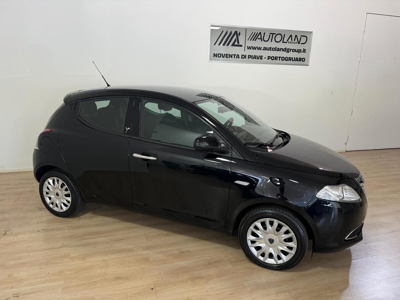 Lancia Ypsilon 1.3 MJT 16V 95 CV 5 porte S&S ** NEOPATENTATI**