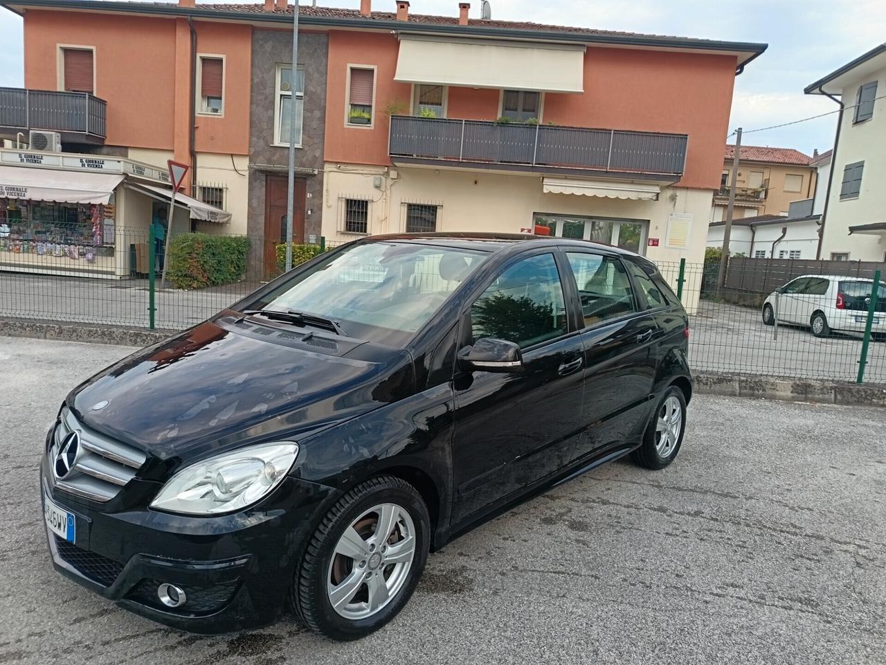 Mercedes-benz B 180 B 200 CDI Chrome ok neo patente