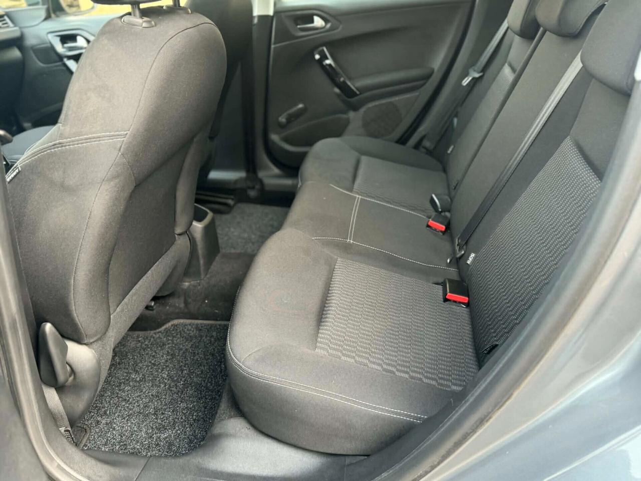 Peugeot 208 PureTech Anno 2019 1.2 Benz Allure