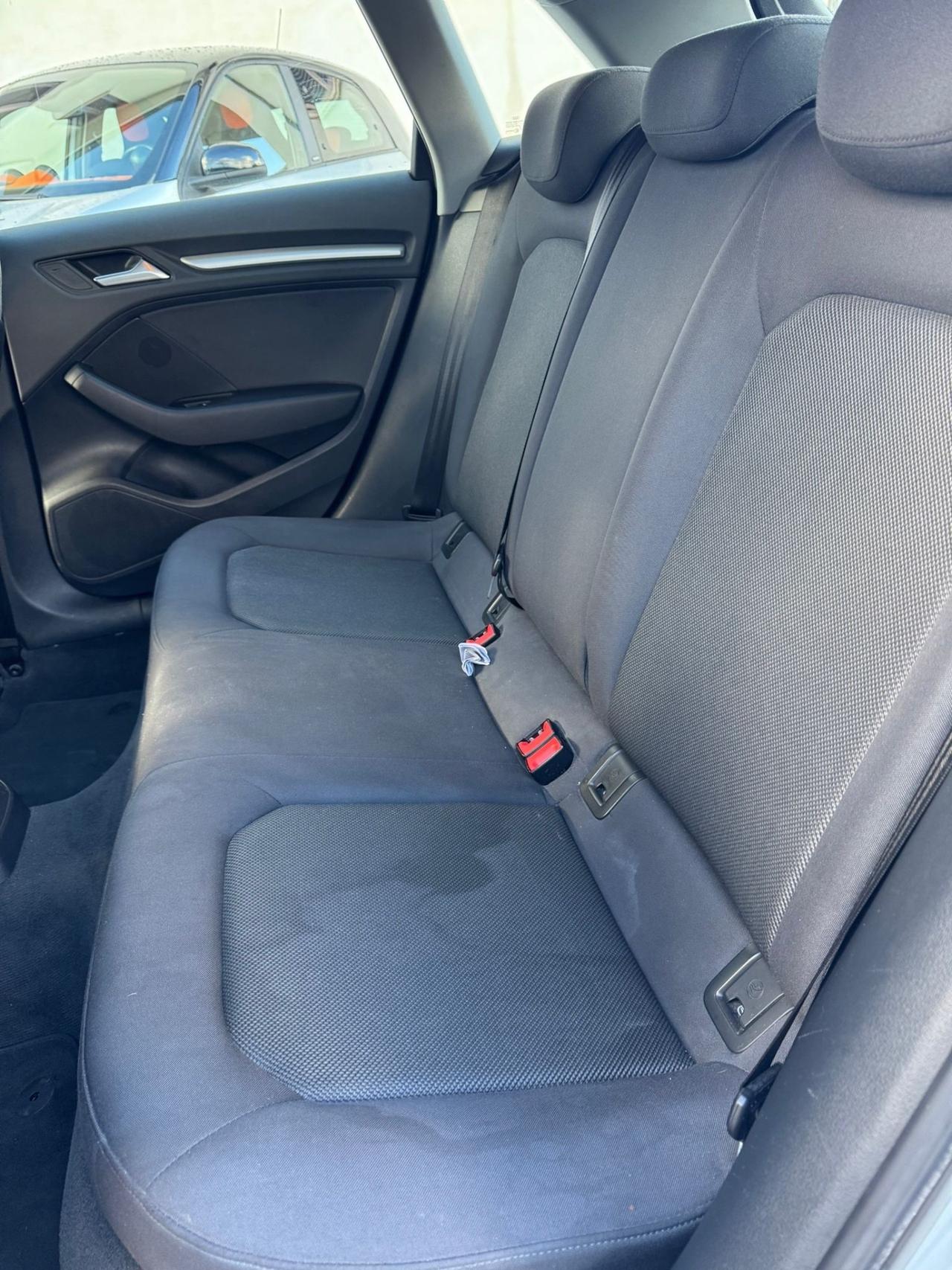 Audi A3 SPB 30 g-tron S tronic Business