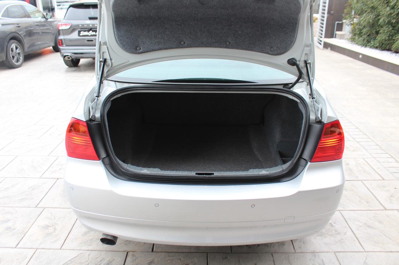 Bmw 320 320d cat Attiva