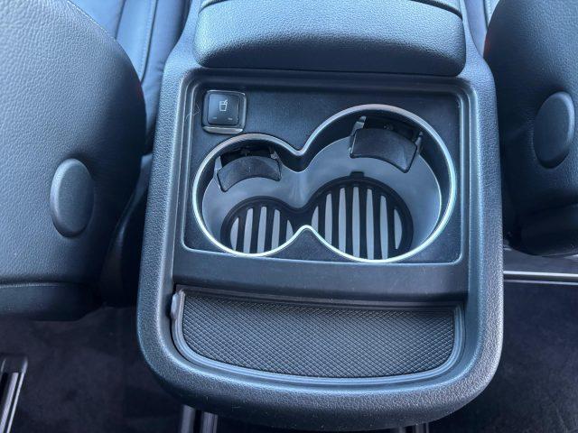 MERCEDES-BENZ V 300 d AUTOM 4Matic PREMIUM LONG *UNIPROP*7 P*