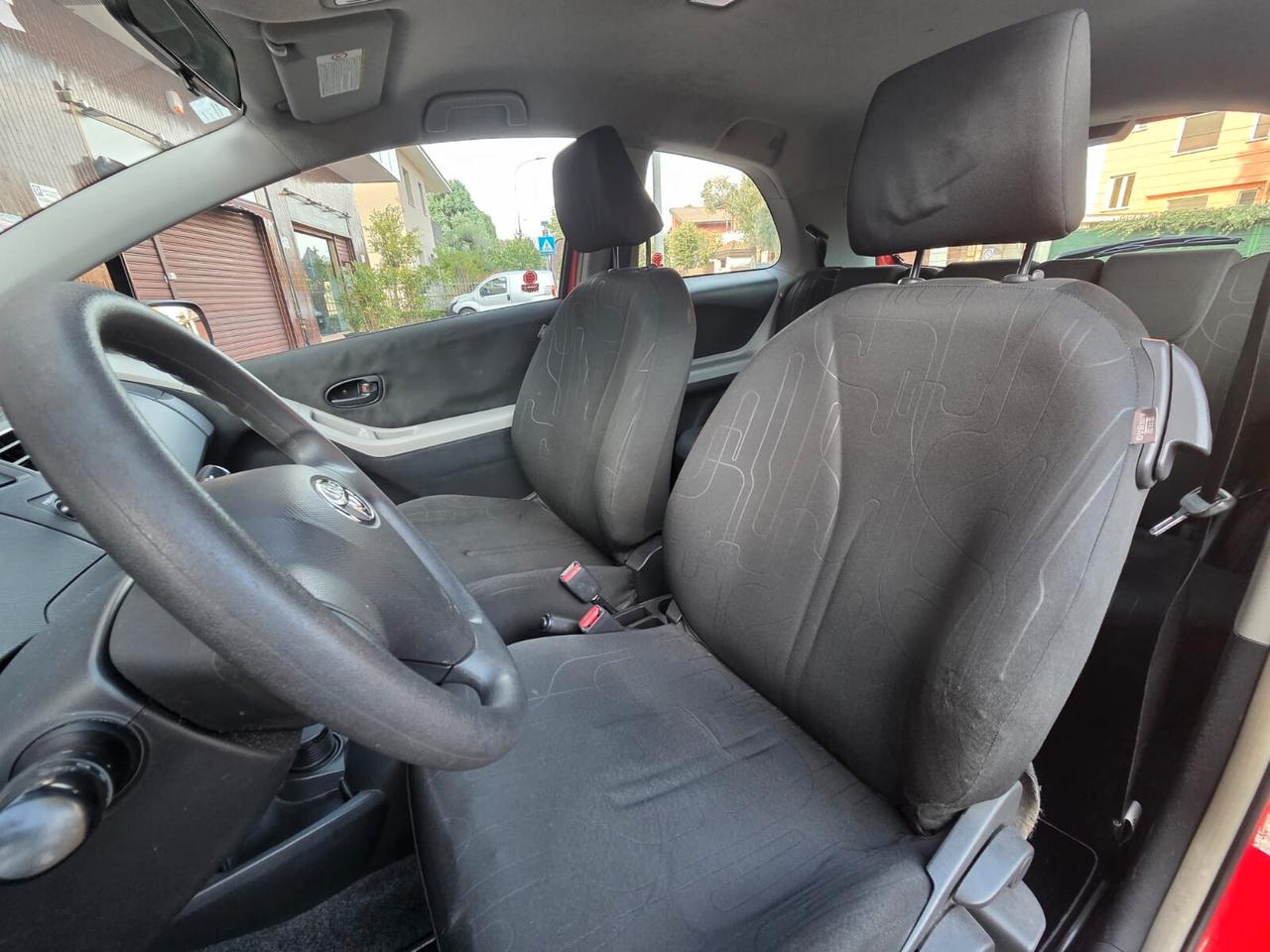 Toyota Yaris 1.0 3 porte Now Eco