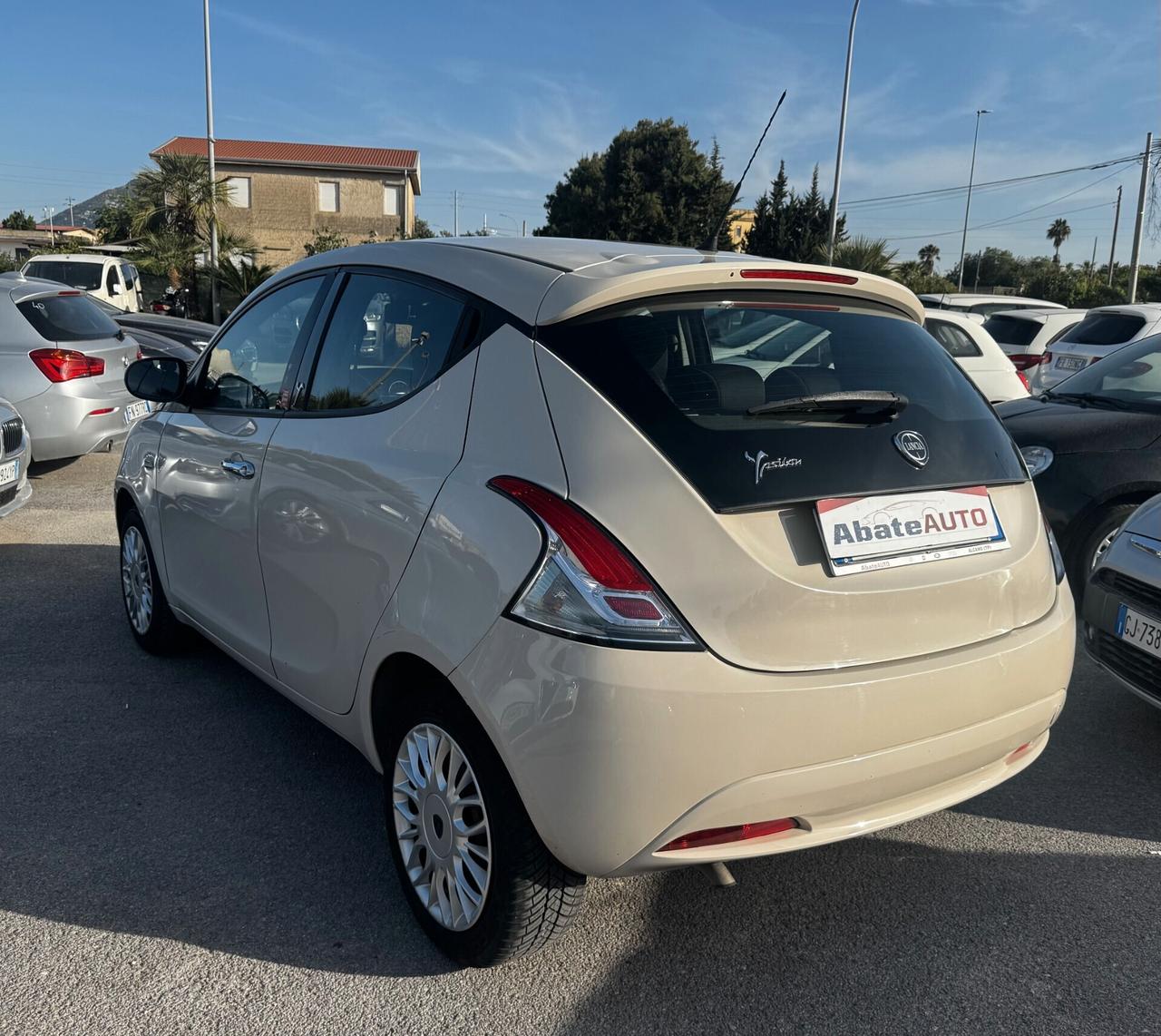 Lancia Ypsilon 1.2 69 CV Silver