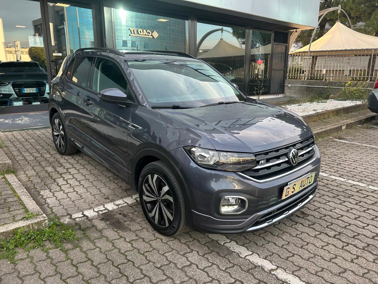 Volkswagen T-Cross 1.0 tsi R-Line 110cv GRANDINATA