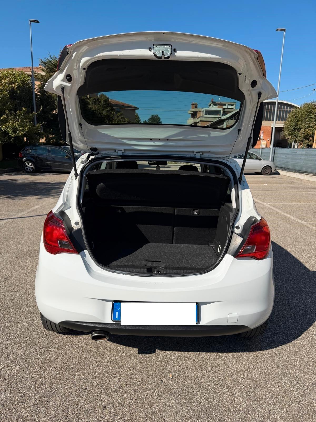 Opel Corsa 1.4 GPL - NEOPATENTATI - 12 MESI DI GARANZIA -