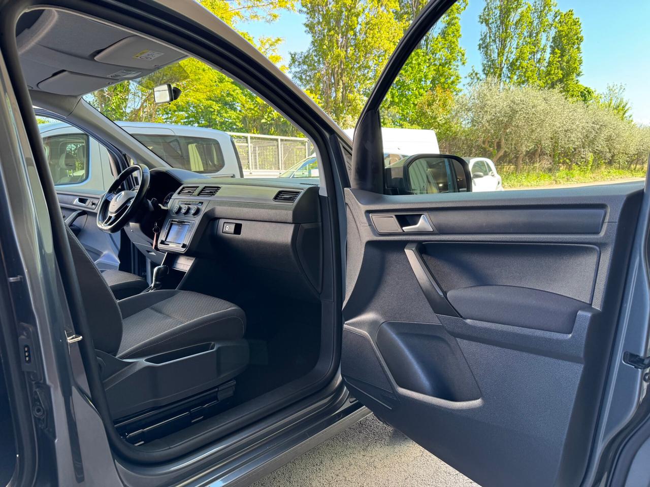 Volkswagen Caddy 2.0 TDI DSG 5P N1 GARANZIA 24MESI