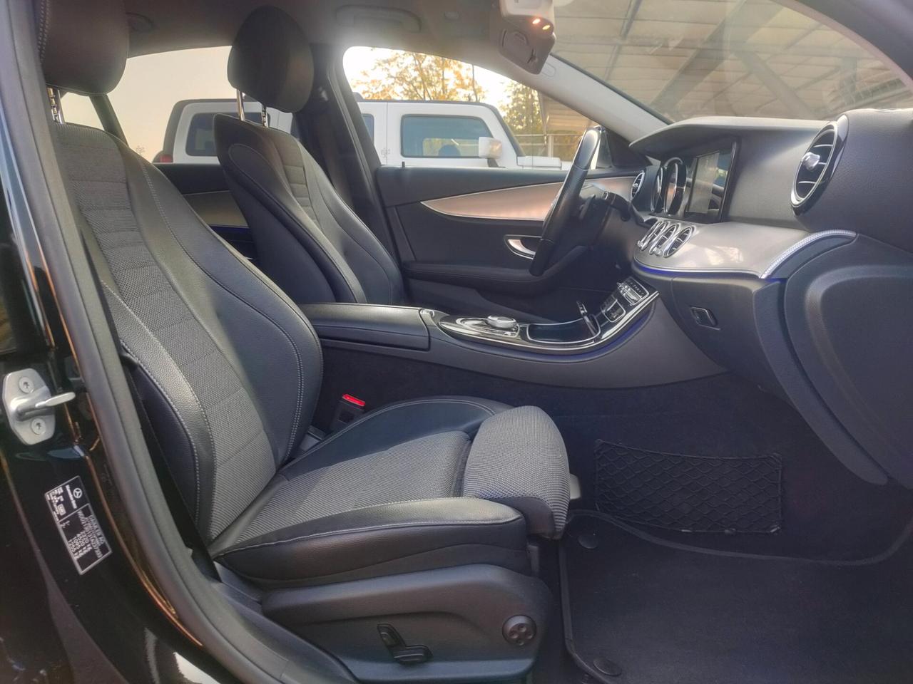 Mercedes-benz E 200 d Auto Premium Plus