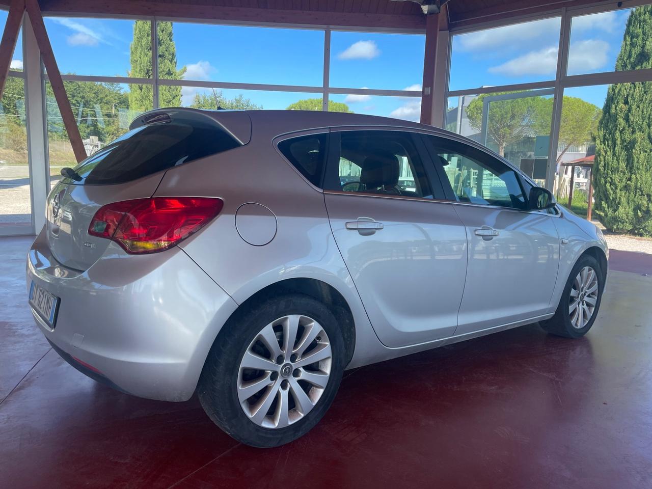 Opel Astra 1.7 CDTI 110CV 5 porte Cosmo