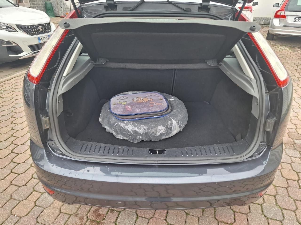 Ford Focus 1.6. Bz.- GPL