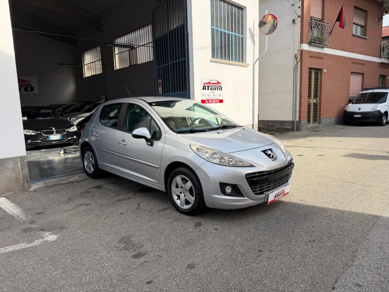 Peugeot 207 1.4 HDi 70CV 5p.