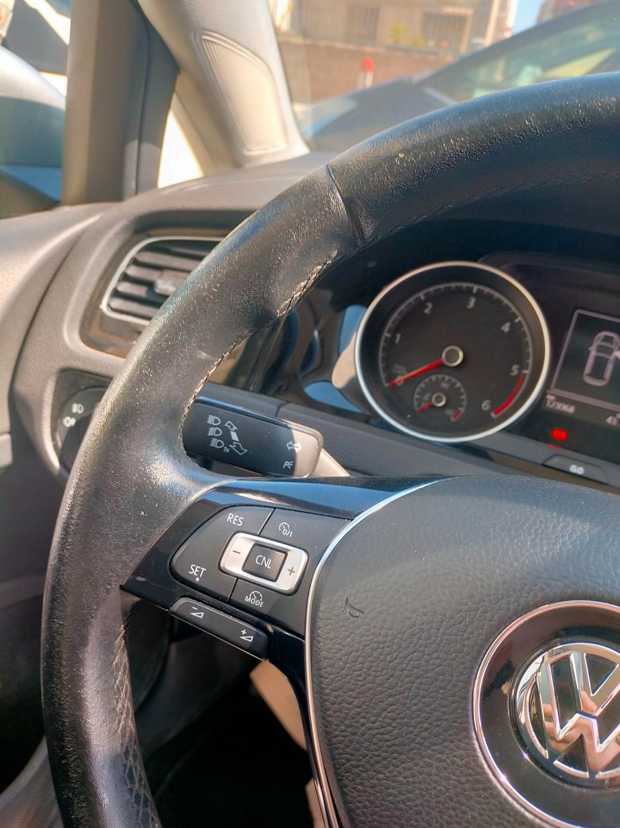 Volkswagen Golf 1.6 TDI 110 CV DSG 5p. Highline BlueMotion Technology