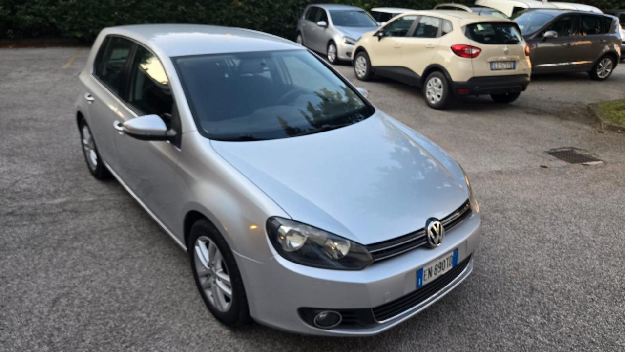 Volkswagen Golf Business 1.6 TDI 5p. Highline Neop