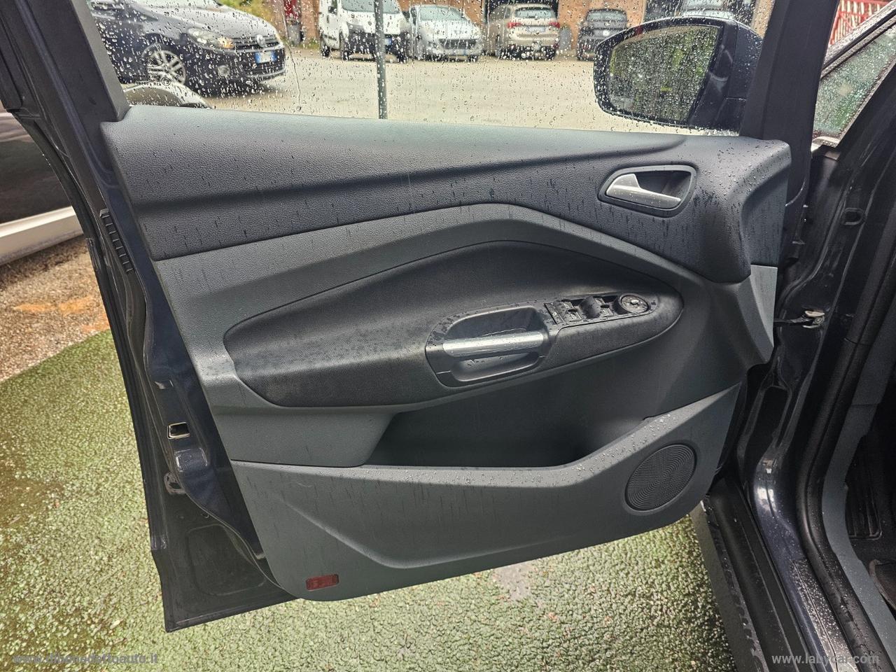FORD C-Max 1.6 TDCi 115 CV Titanium Business