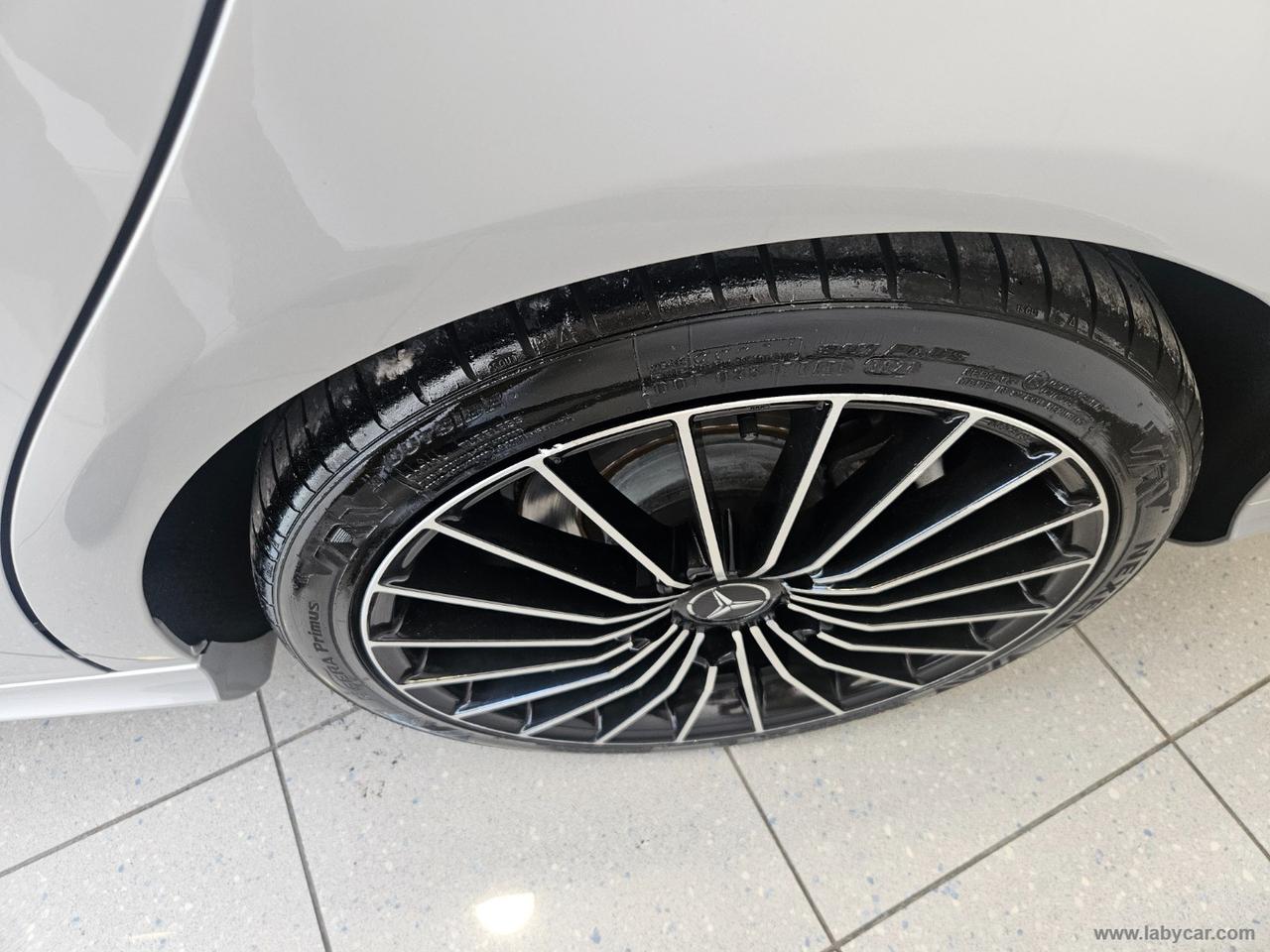 MERCEDES-BENZ CLA 200 CDI Premium