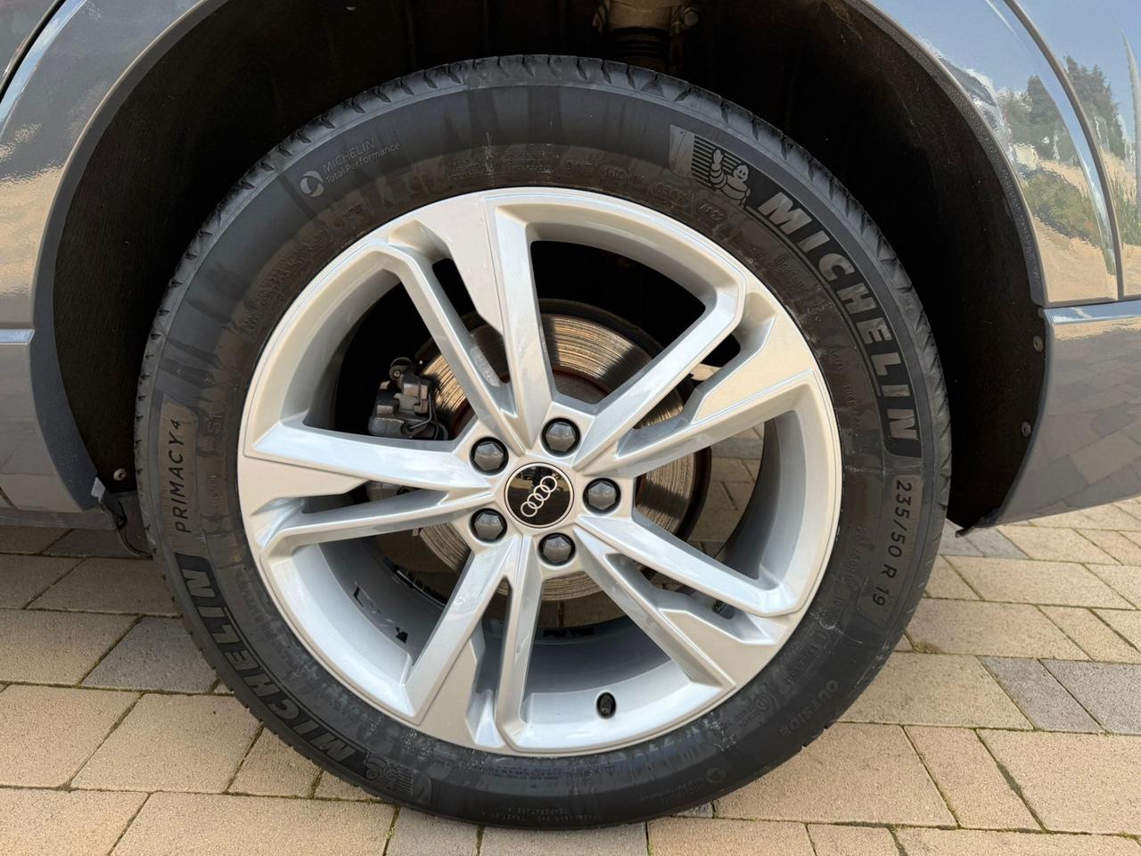 Audi Q3 35 TDI S tronic line edition