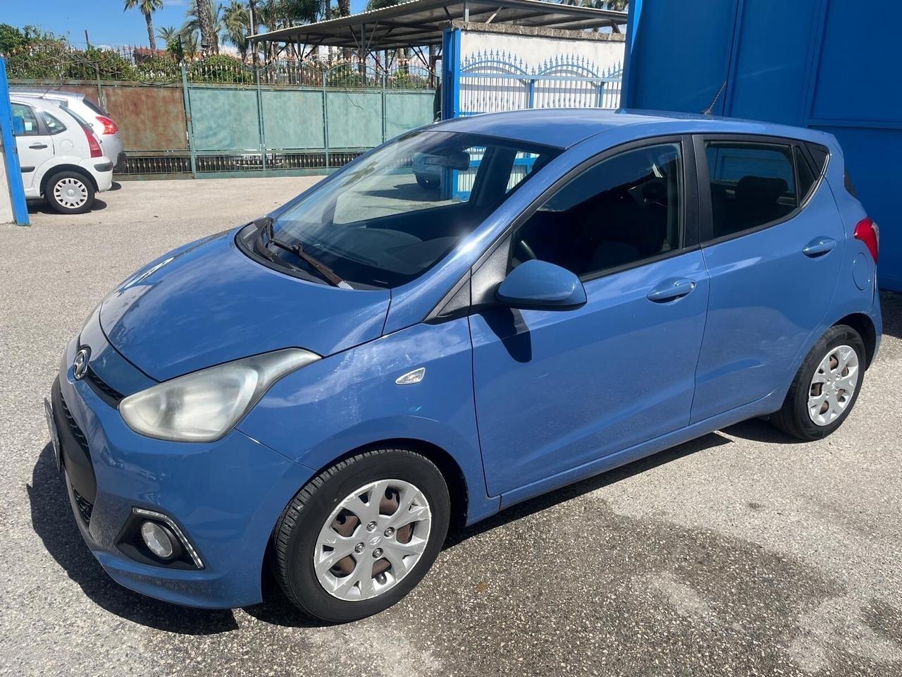 Hyundai i10-1.0 gpl - full opt-2015