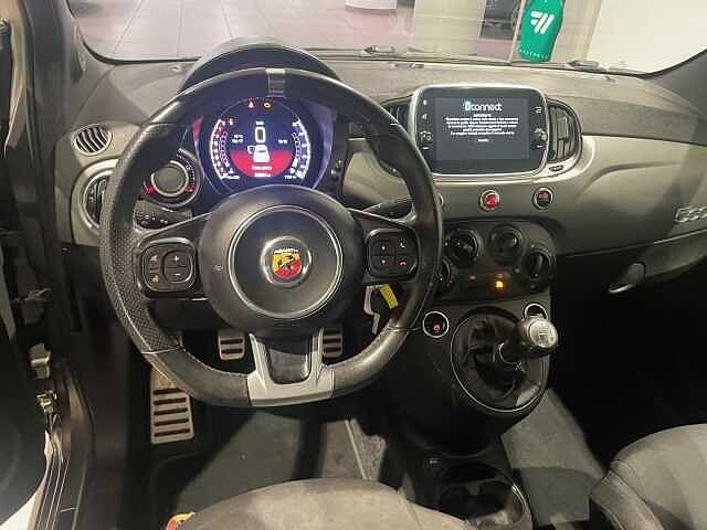 Abarth 595 1.4 Turbo T-Jet 165 CV Pista