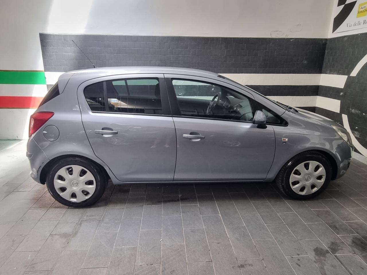 Opel Corsa 1.2 80CV 5 porte GPL-TECH Edition