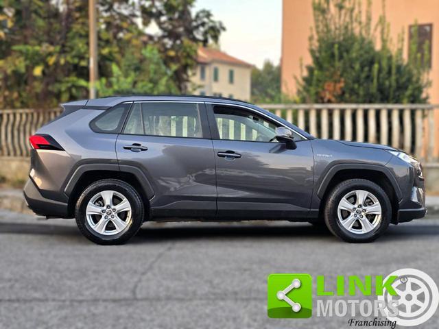 TOYOTA RAV 4 MY23 2.5 vvt-ie h Business 2wd 218cv e-cvt