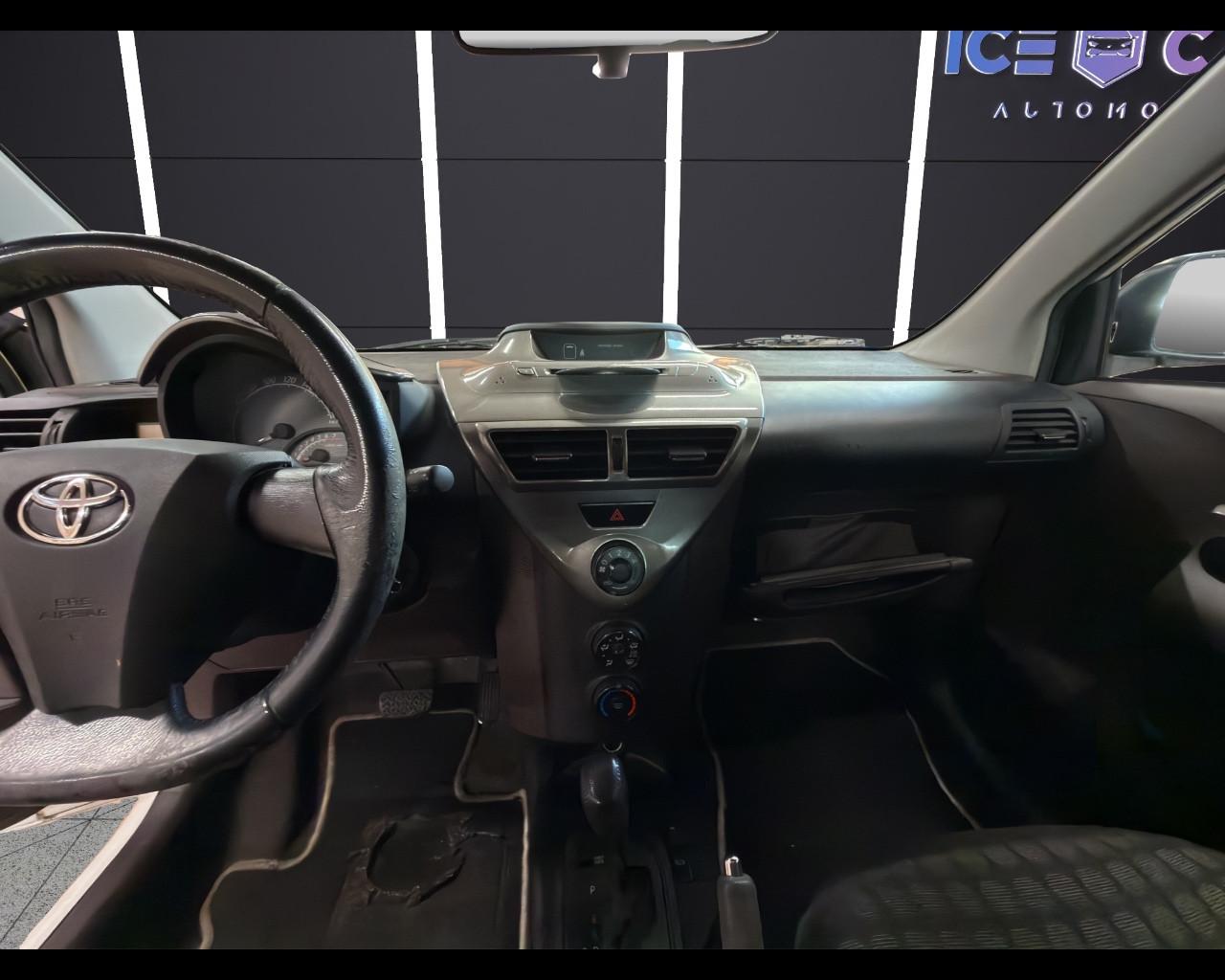 TOYOTA iQ - iQ 1.0 Multidrive