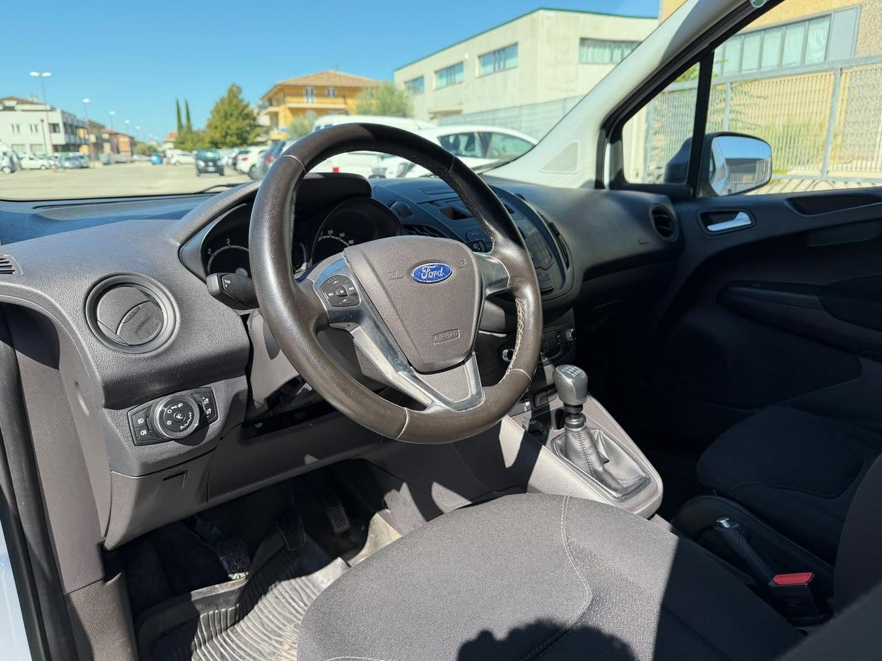 Ford Transit Courier 2021 Diesel
