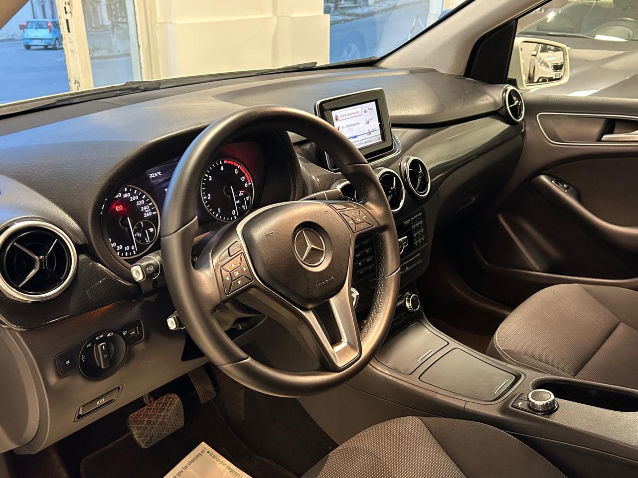 Mercedes-benz B 180 CDI Automatic Executive