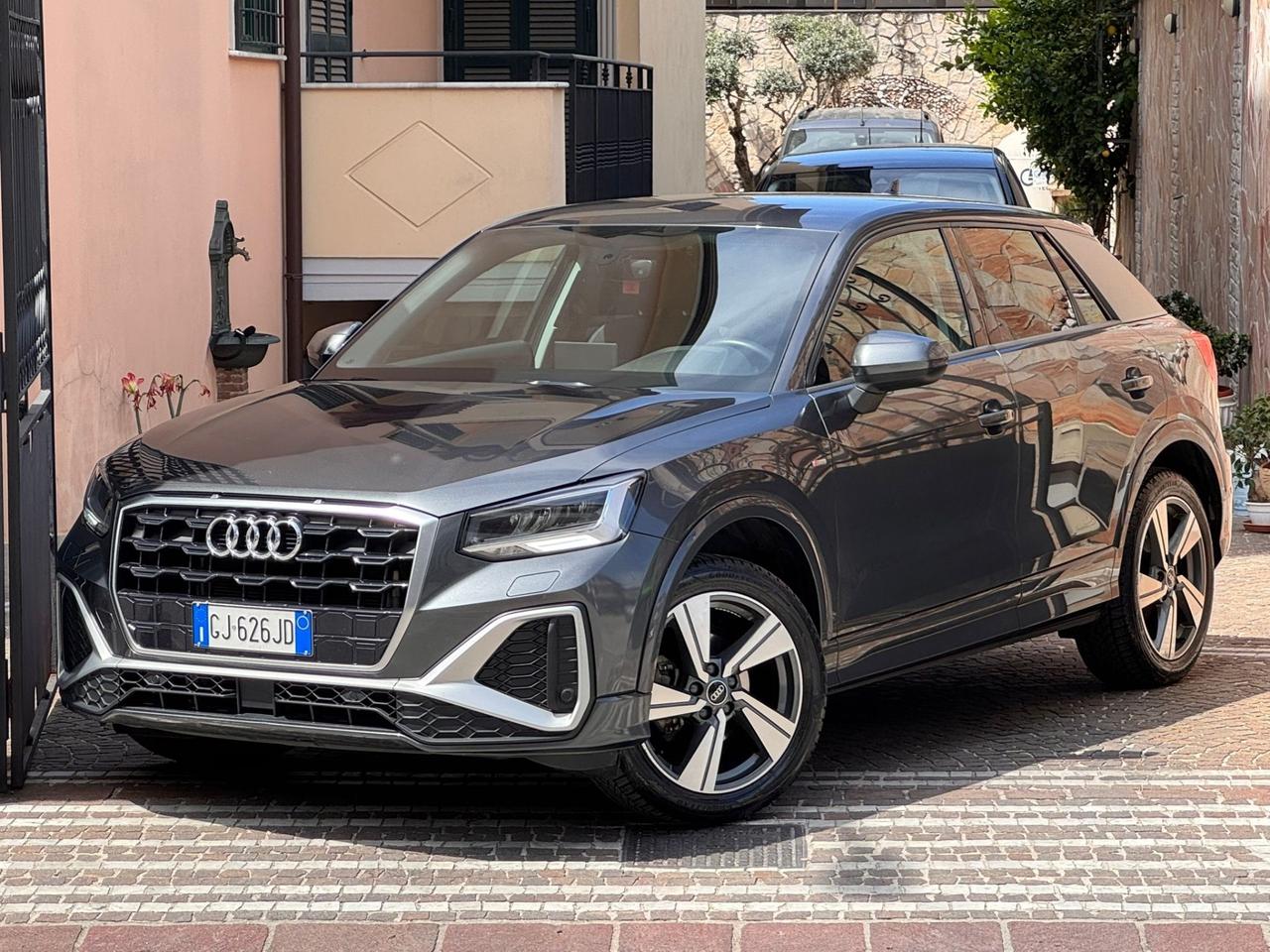 Audi Q2 35 TFSI S tronic line Edition