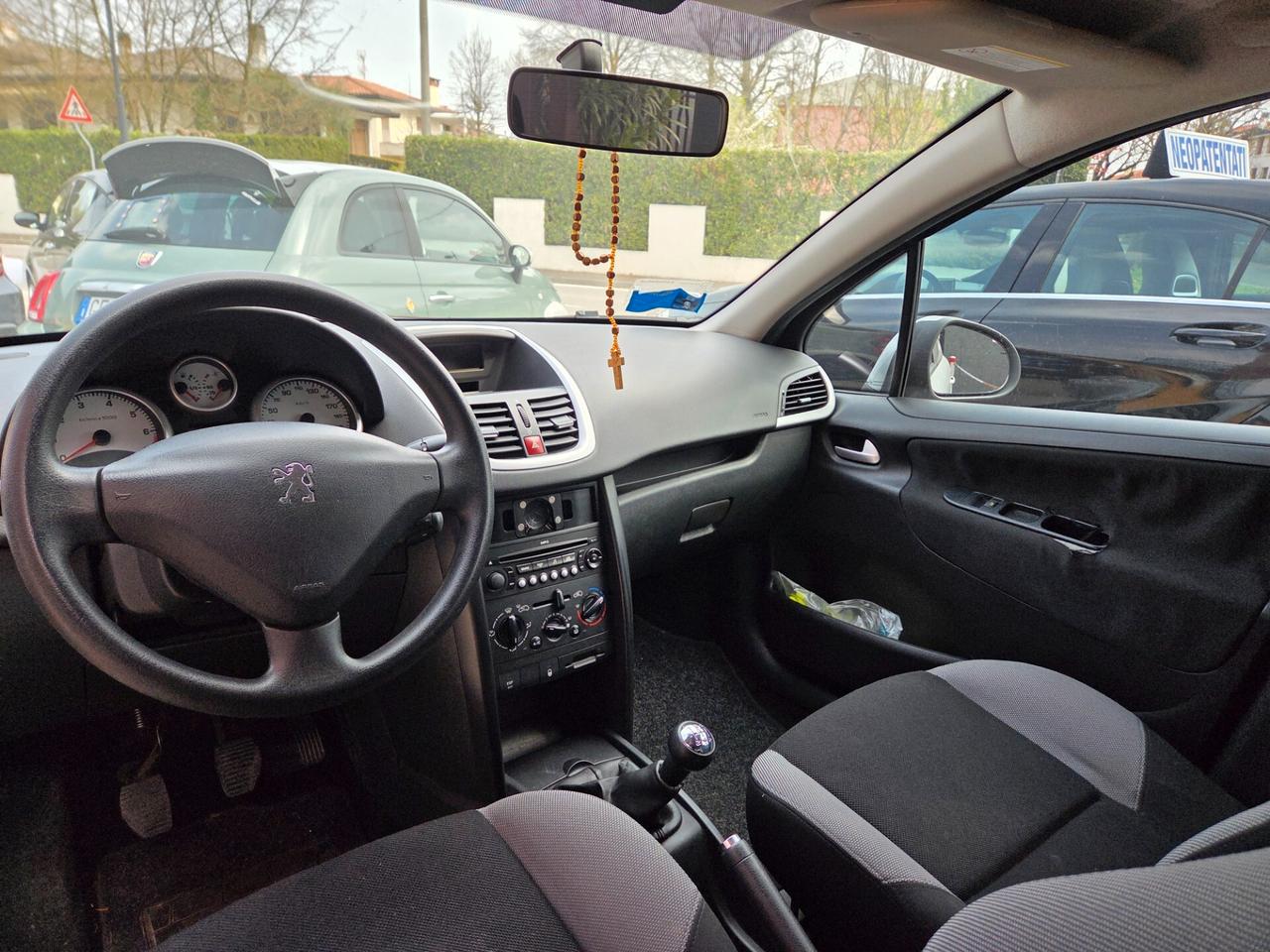 Peugeot 207 NEOPATENTATI - 2008