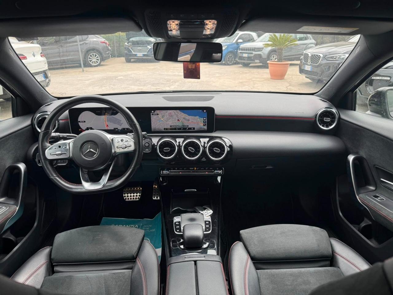 MERCEDES A200d PREMIUM AMG NIGHT EDITION
